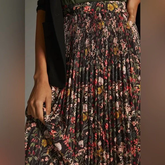 New Women’s Scotch & Soda Pleated Floral Print MidiSkirt!!🔥🔥🔥